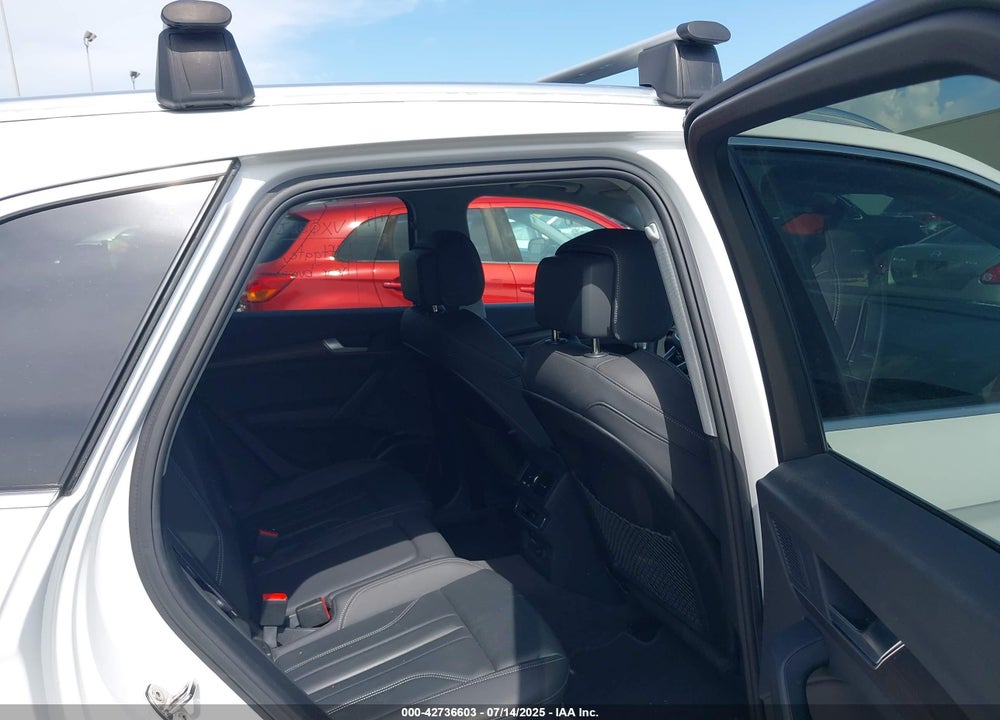 2024 AUDI Q5 VIN: WA1EAAFY1R2083701