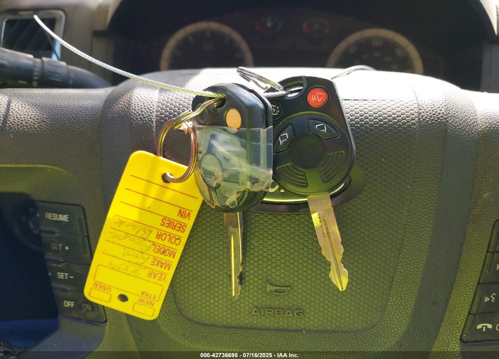 2009 FORD ESCAPE VIN: 1FMCU04G49KA56108