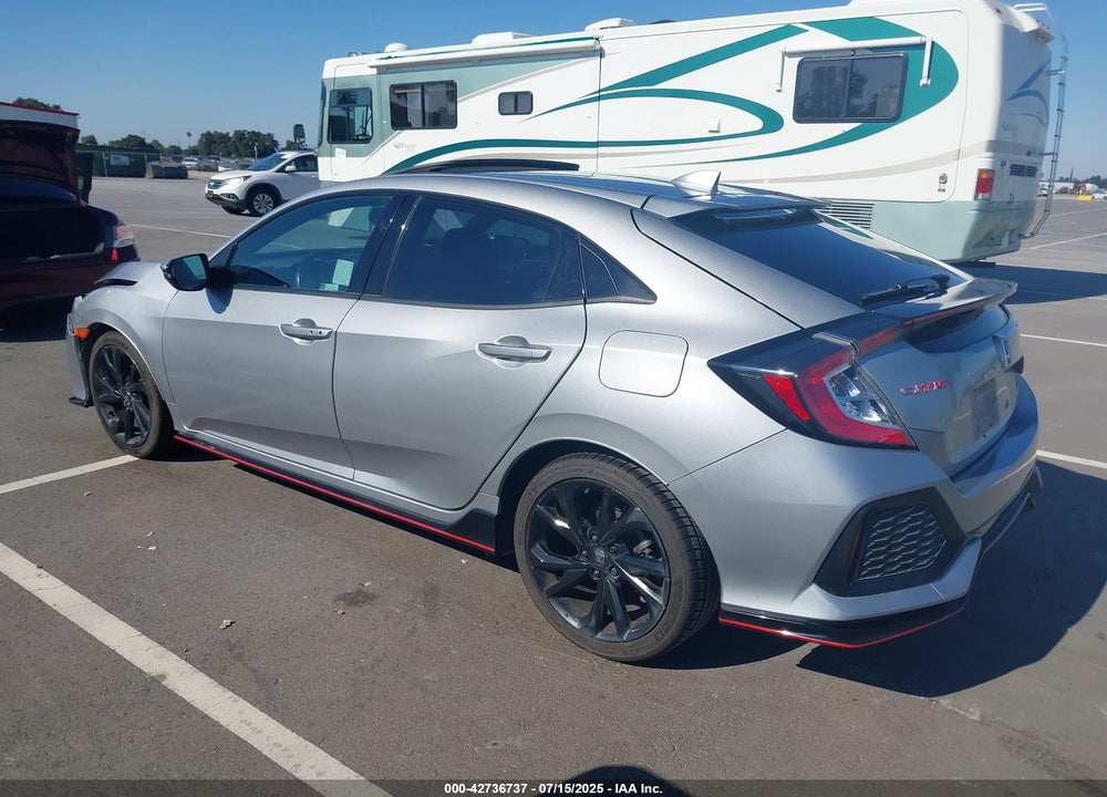 2018 HONDA CIVIC SPORT TOURING VIN: SHHFK7H95JU420449