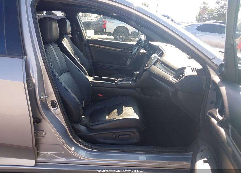 2018 HONDA CIVIC SPORT TOURING VIN: SHHFK7H95JU420449