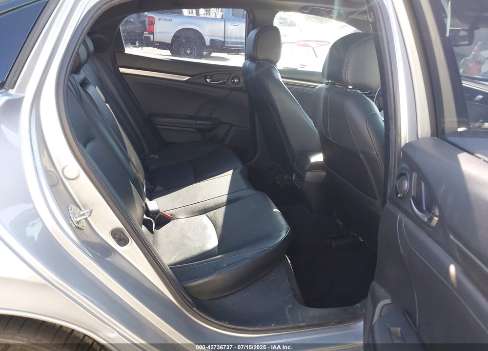 2018 HONDA CIVIC SPORT TOURING VIN: SHHFK7H95JU420449