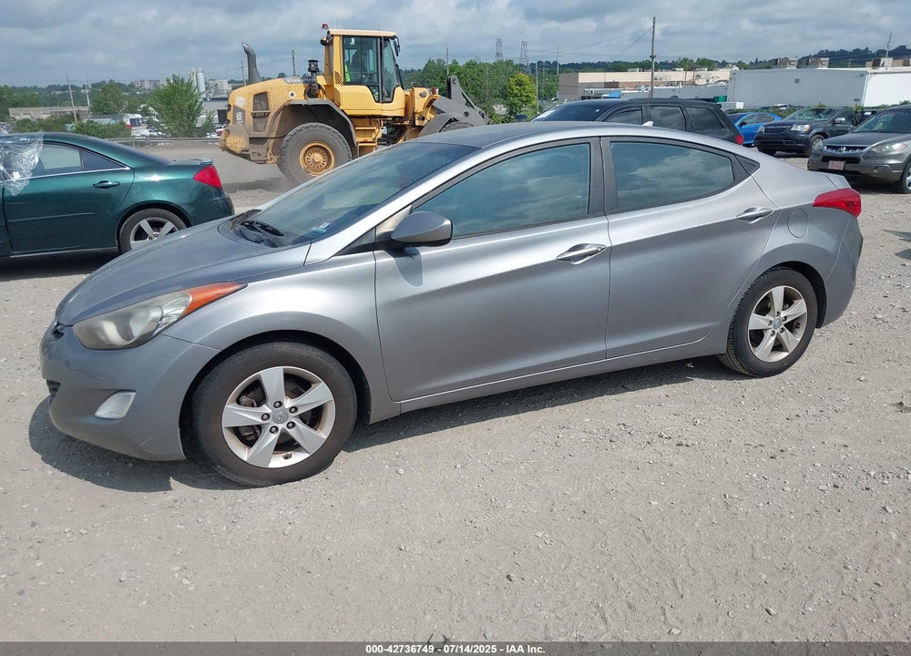 2013 HYUNDAI ELANTRA VIN: KMHDH4AE1DU710322