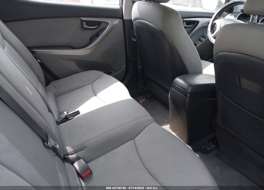 2013 HYUNDAI ELANTRA VIN: KMHDH4AE1DU710322