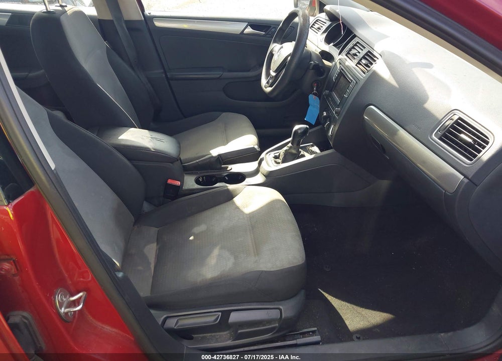 2017 VOLKSWAGEN JETTA VIN: 3VW2B7AJ2HM368253