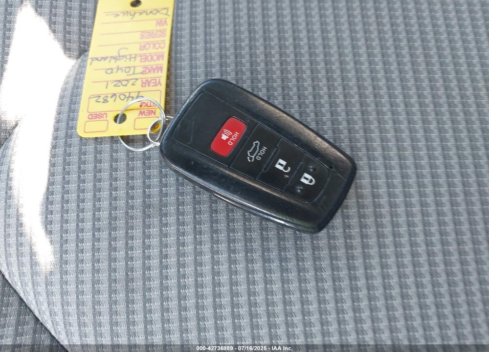 2021 TOYOTA HIGHLANDER VIN: 5TDBZRBH5MS129893