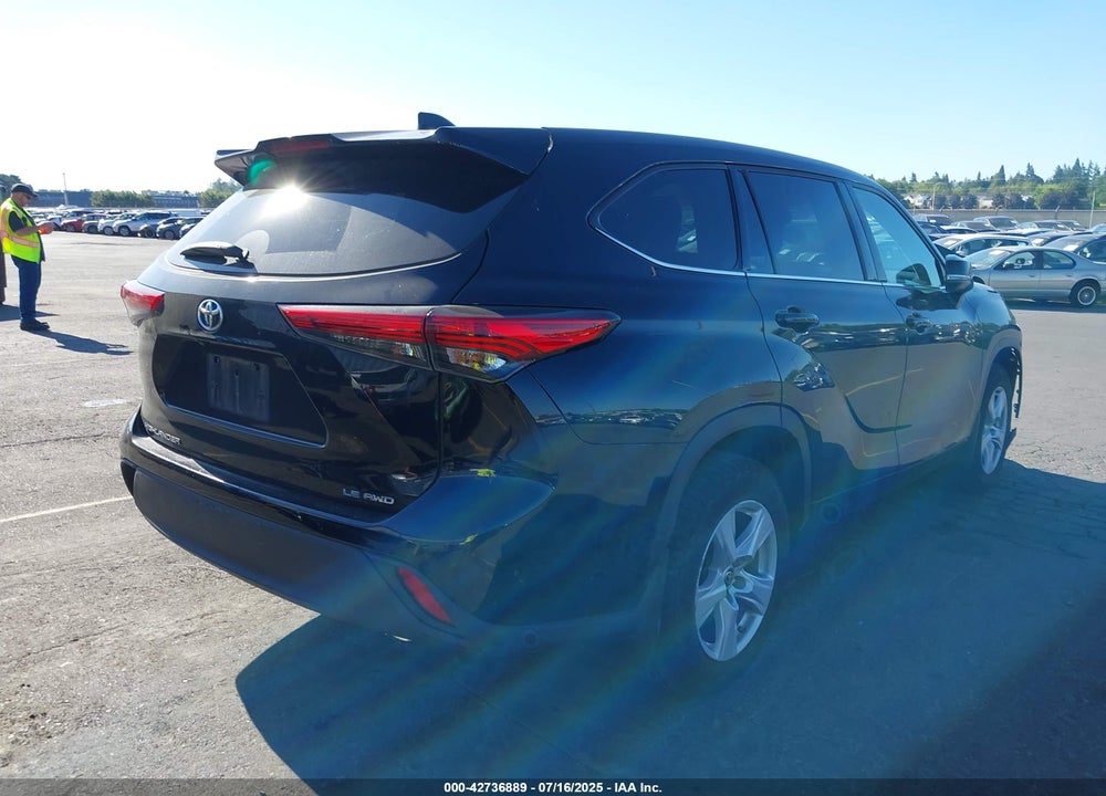 2021 TOYOTA HIGHLANDER VIN: 5TDBZRBH5MS129893