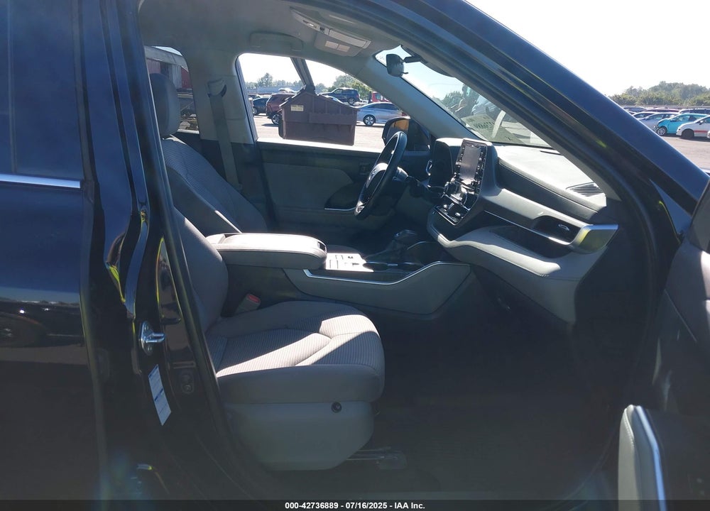 2021 TOYOTA HIGHLANDER VIN: 5TDBZRBH5MS129893