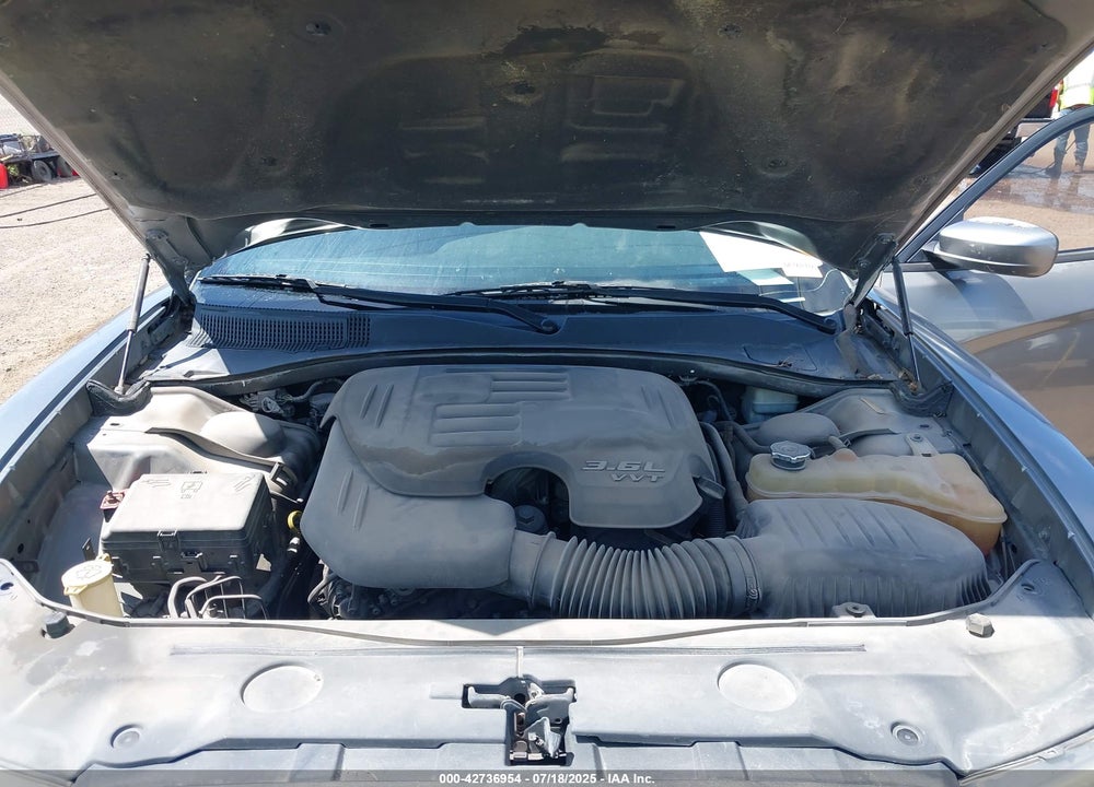 2011 DODGE CHARGER VIN: 2B3CL3CG3BH530512