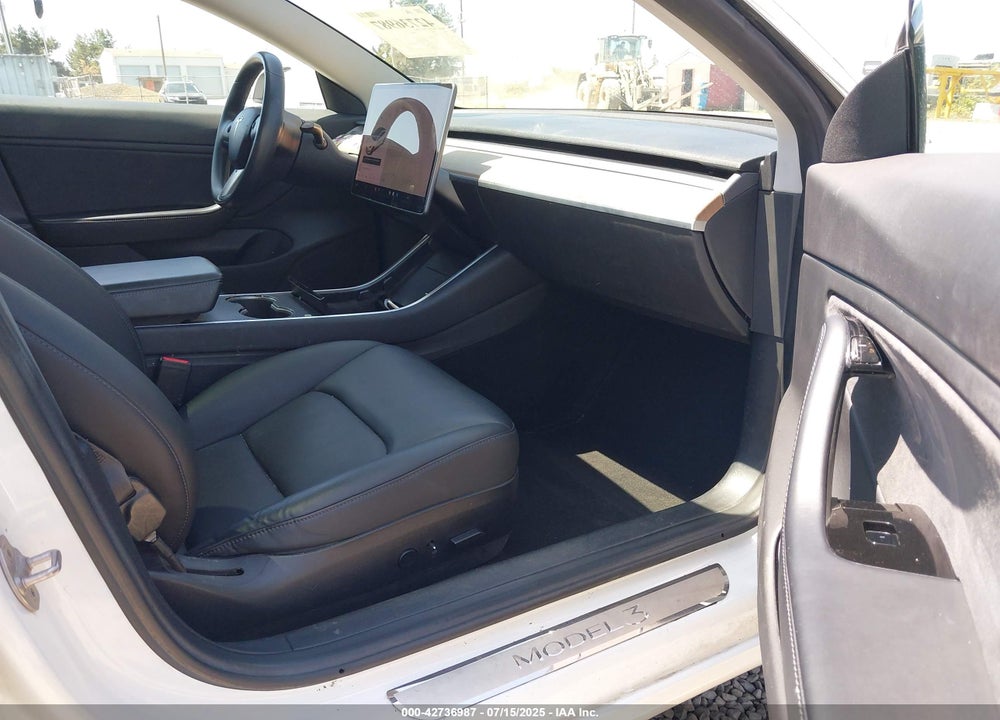 2018 TESLA MODEL 3 LONG RANGE/MID RANGE VIN: 5YJ3E1EA4JF062932