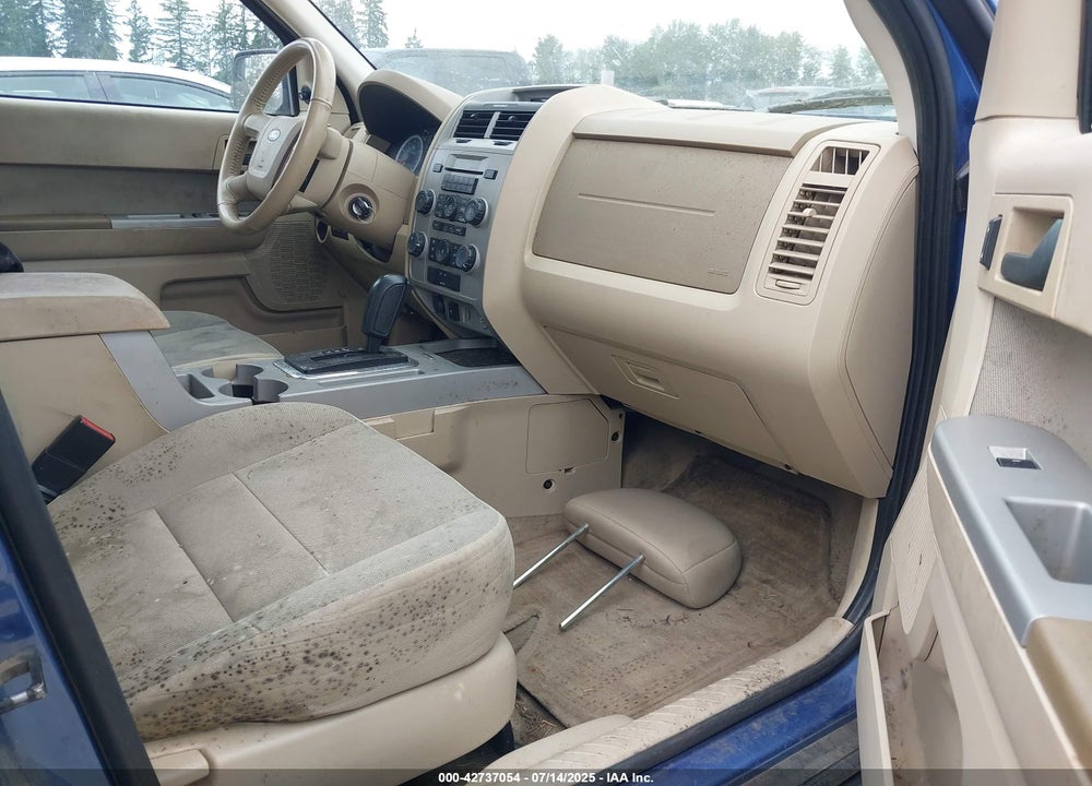 2010 FORD ESCAPE VIN: 1FMCU0D76AKD27139