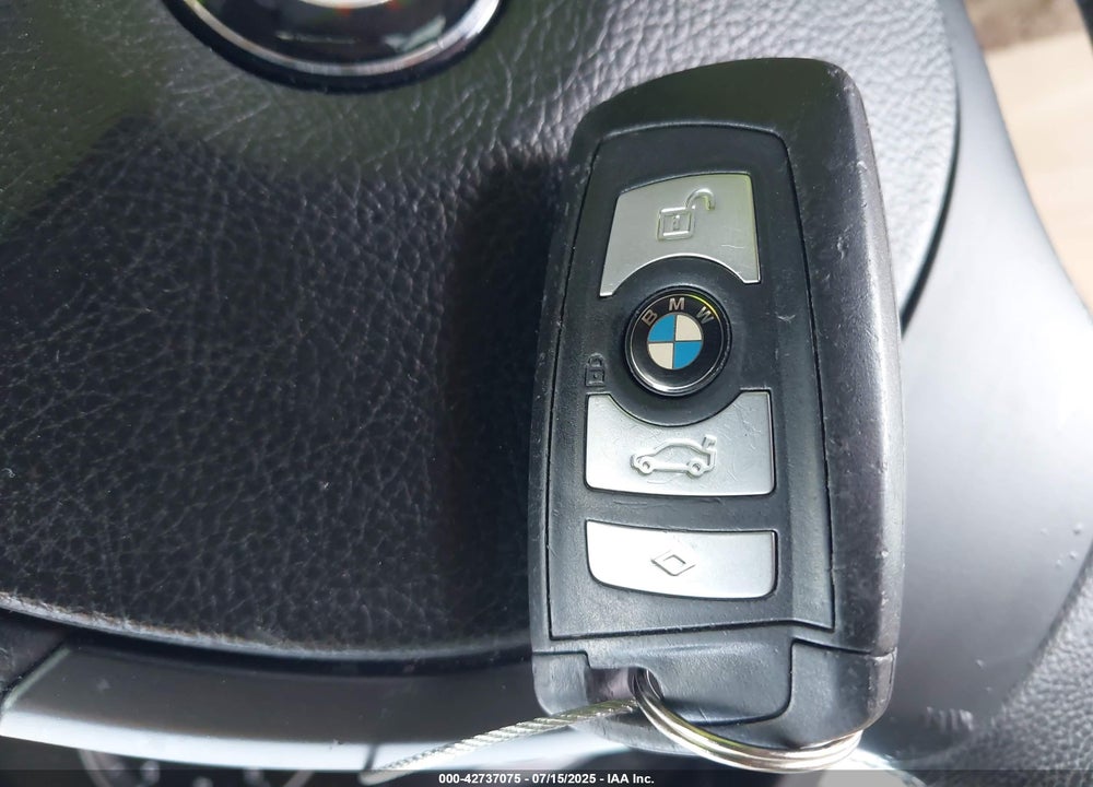 2011 BMW 5 SERIES VIN: WBAFU7C52BDU53835