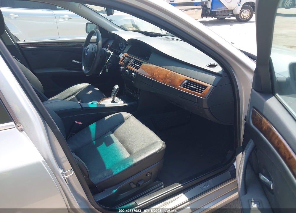 2008 BMW 528XI VIN: WBANV13598CZ53026