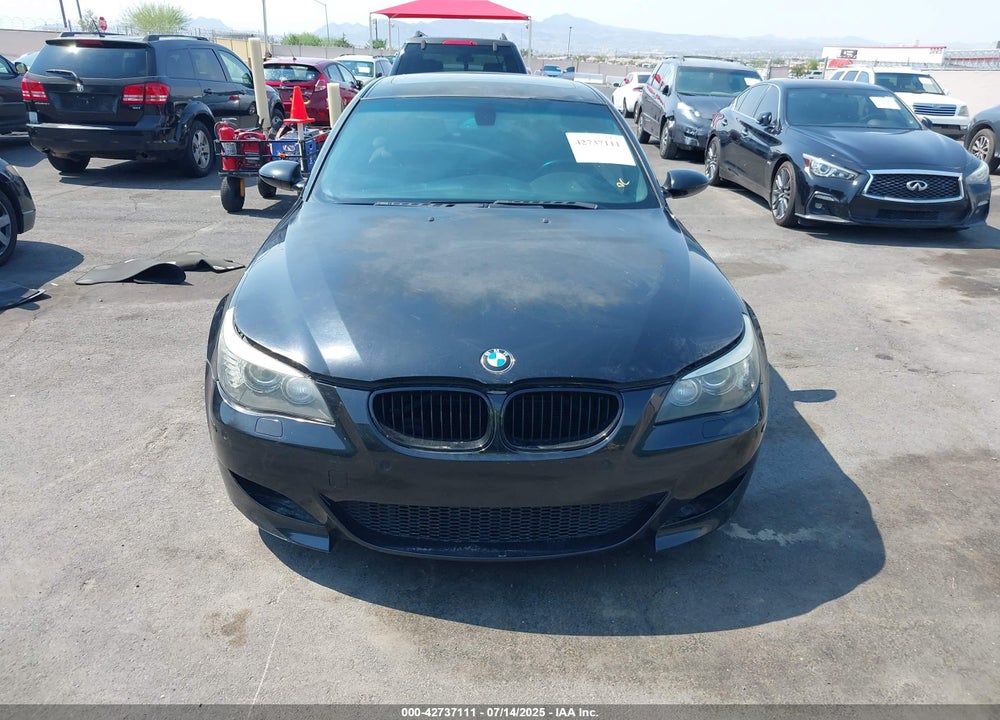 2008 BMW M5 VIN: WBSNB93538CX10170