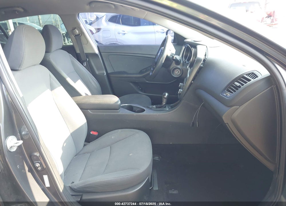2015 KIA OPTIMA VIN: KNAGM4A74F5634233