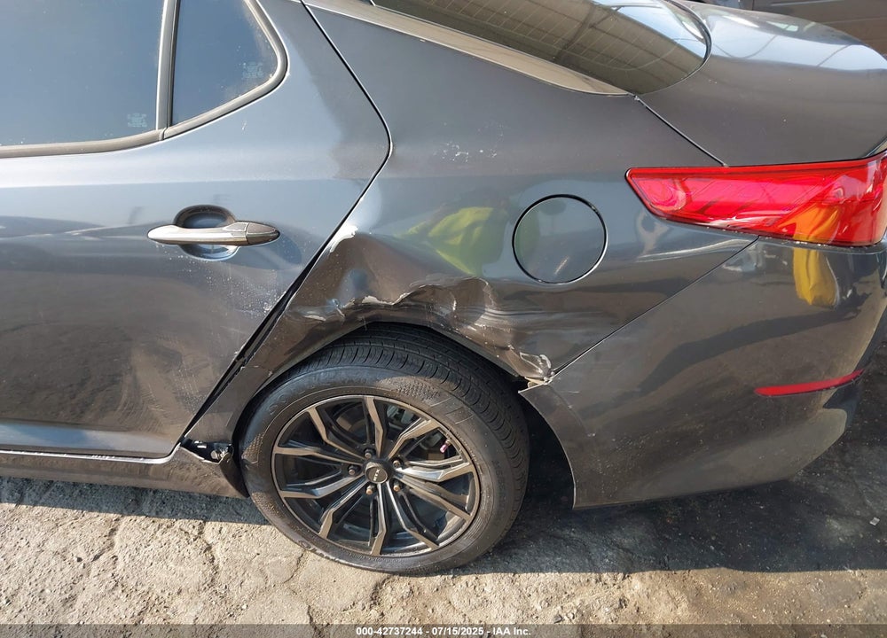 2015 KIA OPTIMA VIN: KNAGM4A74F5634233