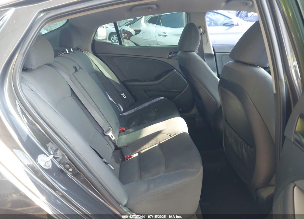 2015 KIA OPTIMA VIN: KNAGM4A74F5634233