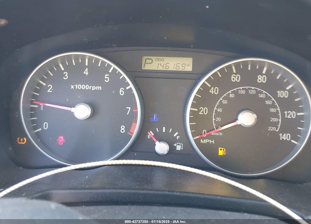 2008 HYUNDAI ACCENT VIN: KMHCM36C18U073320