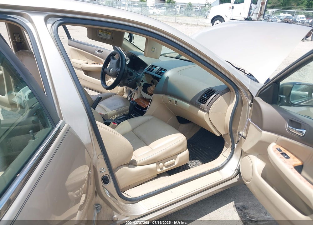 2005 HONDA ACCORD 3.0 EX VIN: 1HGCM66595A015350
