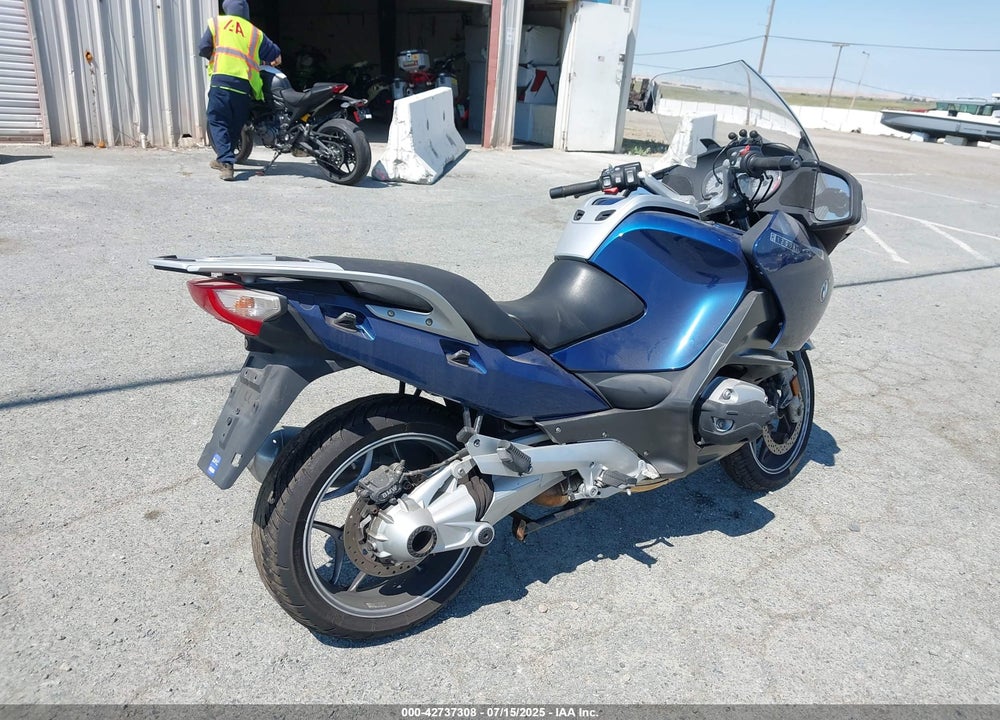 2007 BMW R1200 RT VIN: WB10388097ZT11374