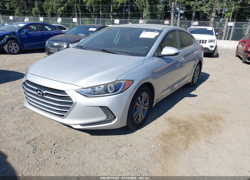 2017 HYUNDAI ELANTRA VIN: KMHD84LF2HU155926
