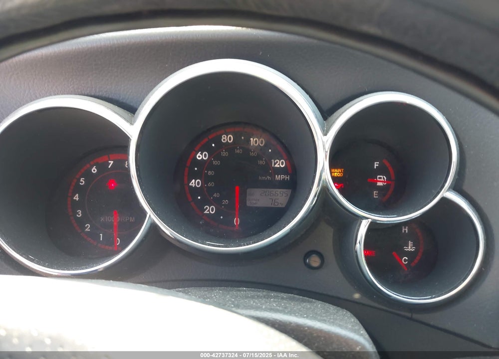 2005 TOYOTA MATRIX VIN: 2T1KR32E75C399477