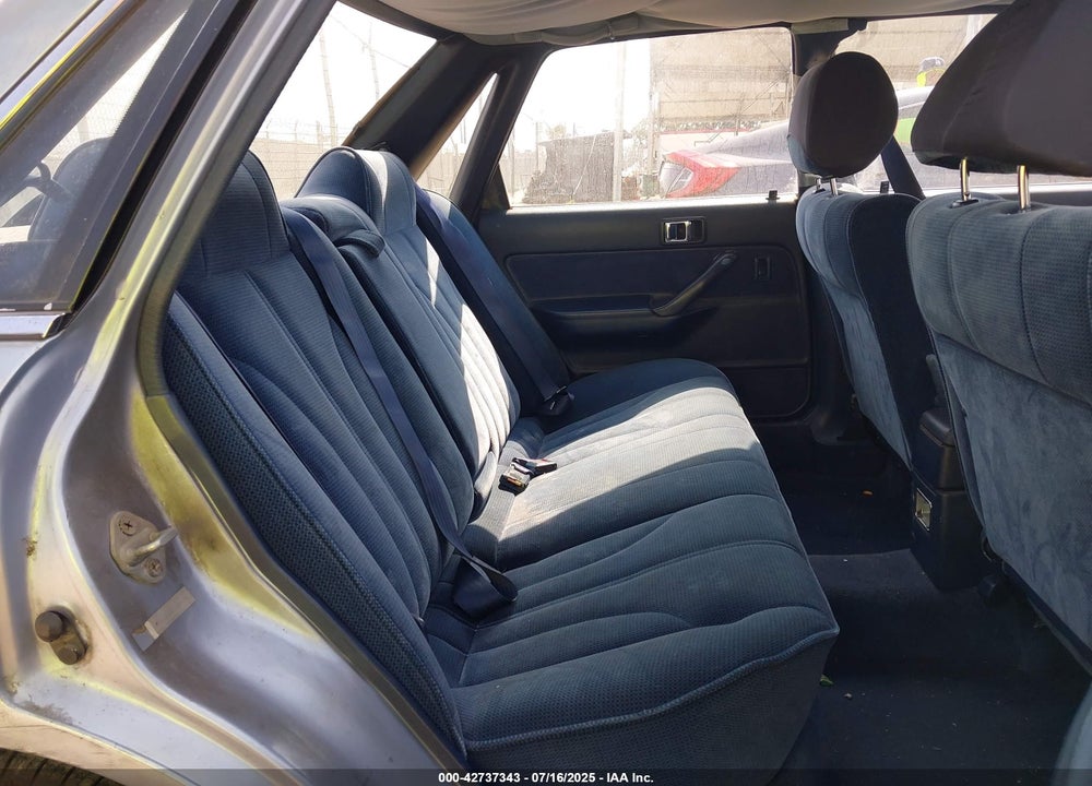 1988 TOYOTA CAMRY LE VIN: JT2SV22EXJ3305934