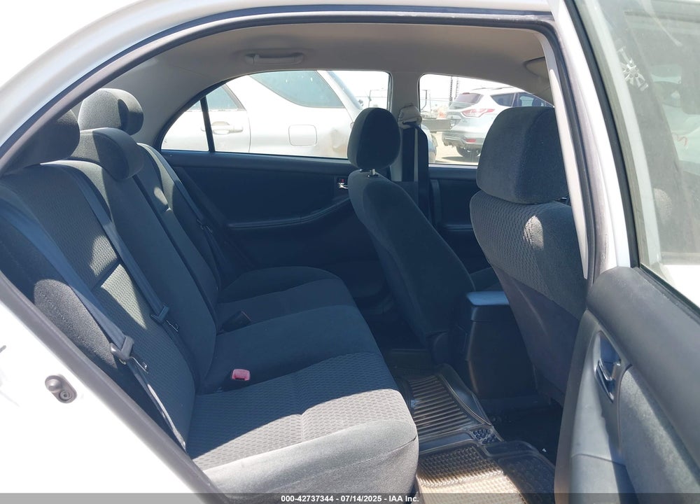 2008 TOYOTA COROLLA VIN: 1NXBR32E98Z013550