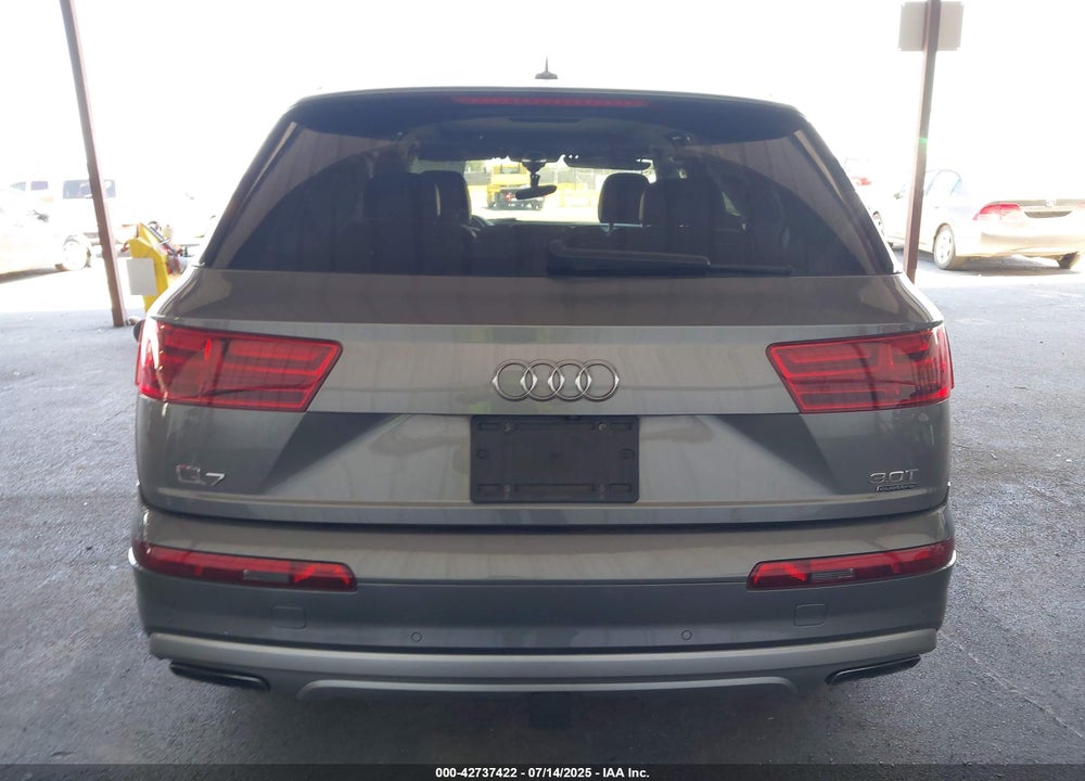 2017 AUDI Q7 VIN: WA1VAAF77HD000217