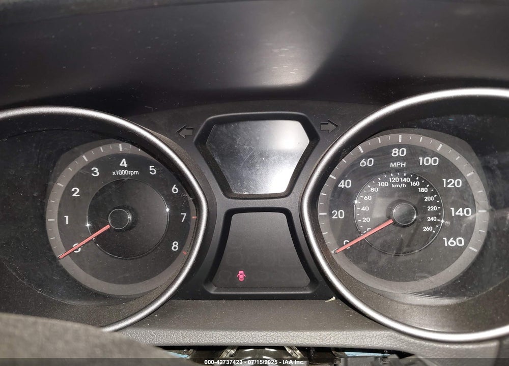 2014 HYUNDAI ELANTRA VIN: 5NPDH4AE4EH516030