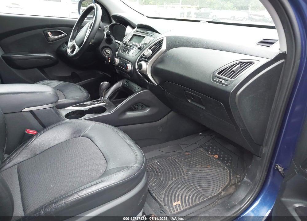 2012 HYUNDAI TUCSON VIN: KM8JUCAC5CU534185