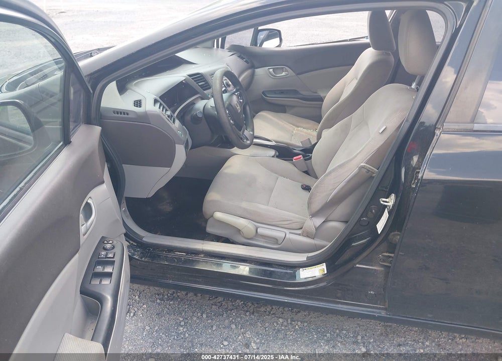 2012 HONDA CIVIC VIN: 19XFB2F53CE070137