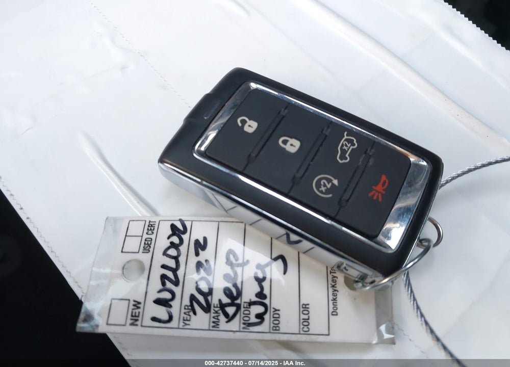 2022 JEEP WAGONEER VIN: 1C4SJUATXNS185062