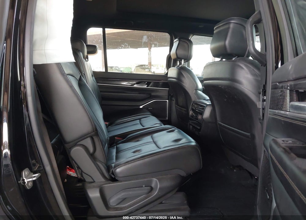 2022 JEEP WAGONEER VIN: 1C4SJUATXNS185062