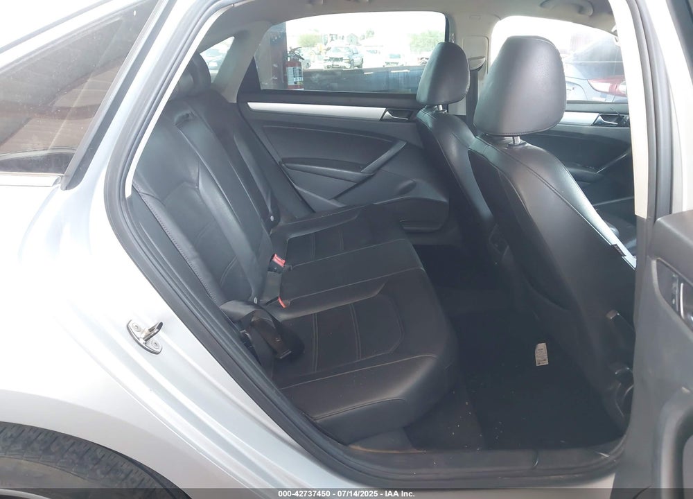 2013 VOLKSWAGEN PASSAT VIN: 1VWBN7A38DC032790
