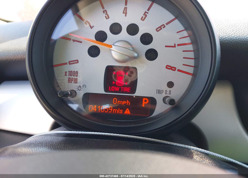 2013 MINI COOPER VIN: WMWSU3C54DT545660