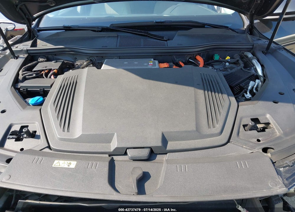 2019 AUDI E-TRON PREMIUM PLUS VIN: WA1LAAGE6KB022300