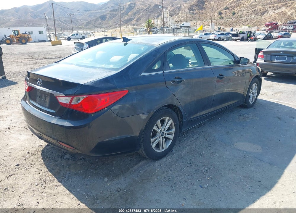 2011 HYUNDAI SONATA VIN: 5NPEB4AC3BH296833