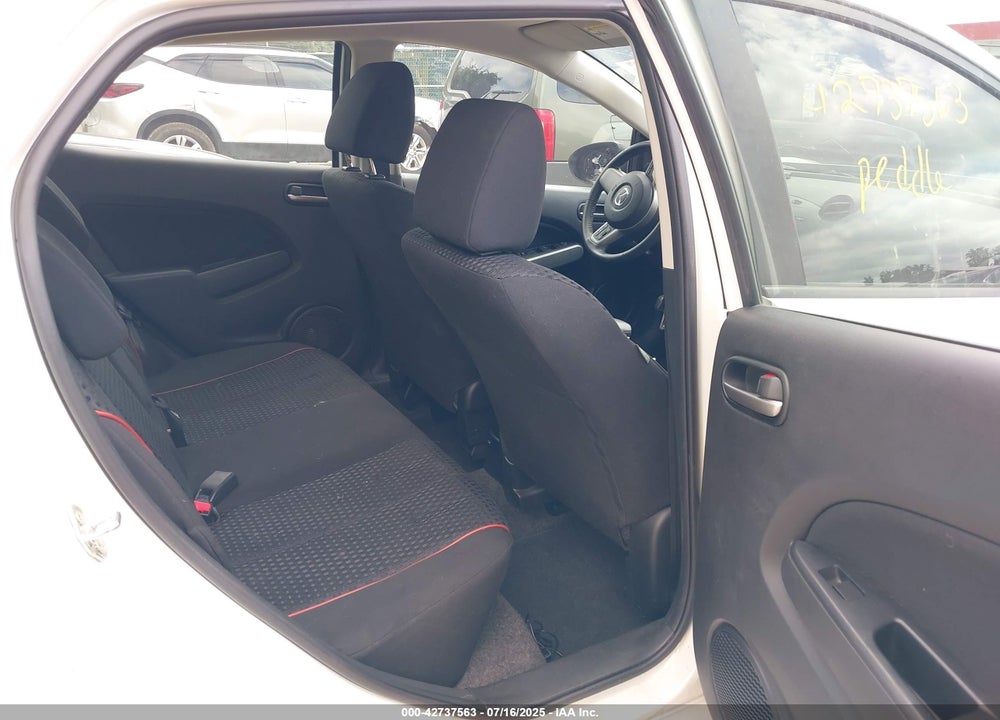 2012 MAZDA 2 VIN: JM1DE1LZ0C0131548