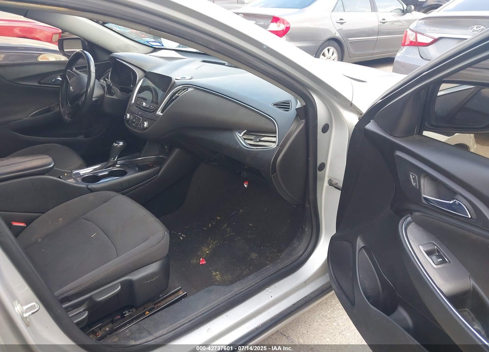 2018 CHEVROLET MALIBU VIN: 1G1ZD5ST0JF143540
