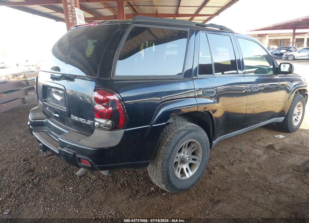 2003 CHEVROLET TRAILBLAZER LS VIN: 1GNDS13S432371175