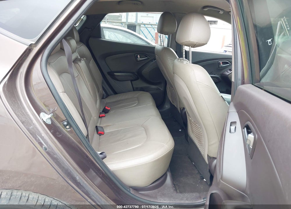 2015 HYUNDAI TUCSON VIN: KM8JU3AG2FU986599