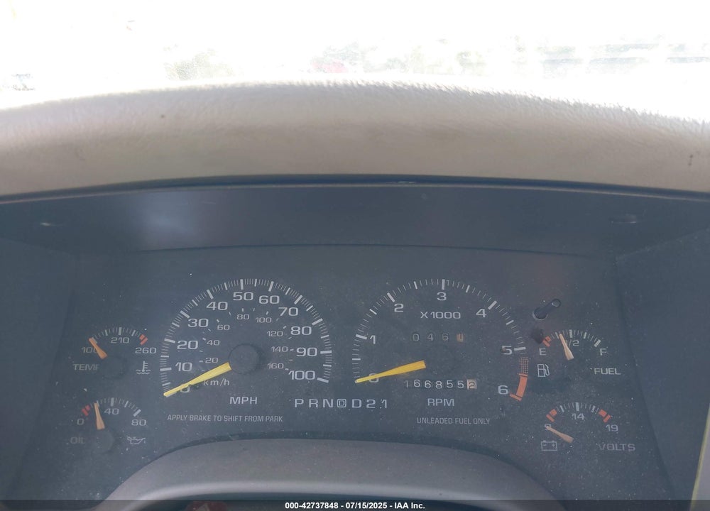 1996 CHEVROLET BLAZER VIN: 1GNDT13W2T2203227