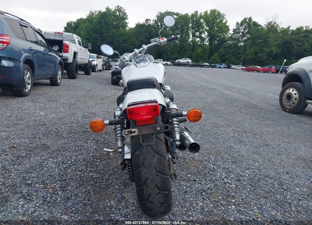 2002 HONDA VT750 DC VIN: JH2RC44082M615396
