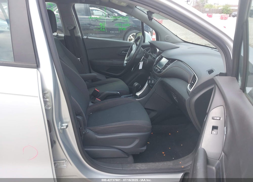 2017 CHEVROLET TRAX VIN: 3GNCJKSB4HL209039
