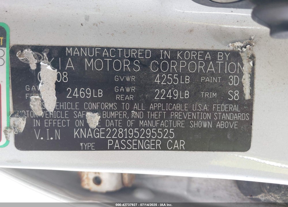 2009 KIA OPTIMA VIN: KNAGE228195295525