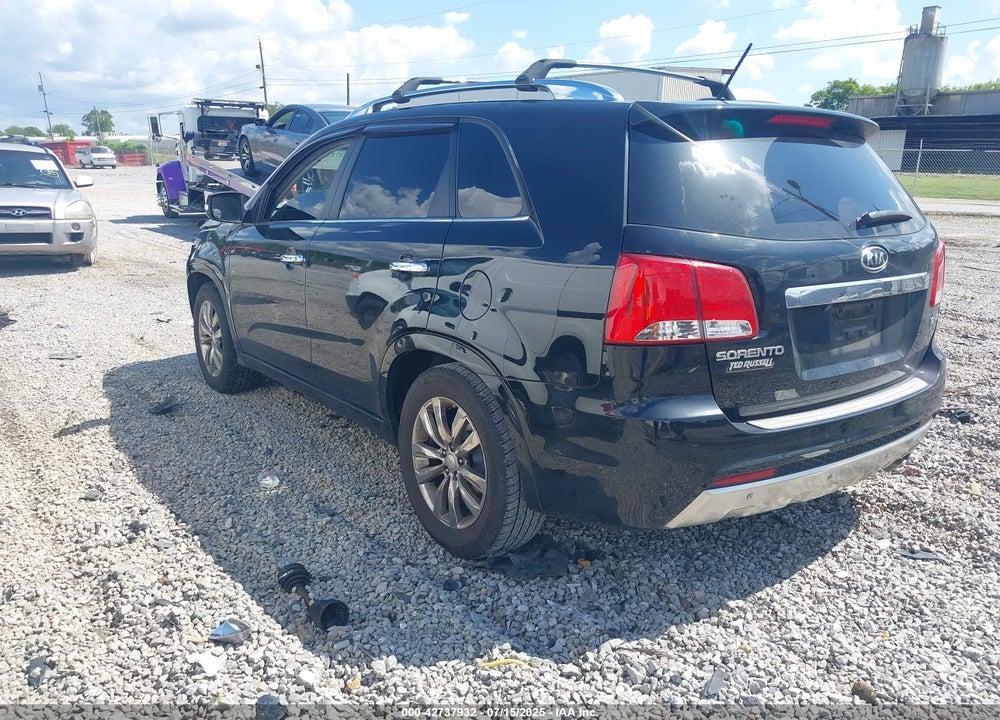 2013 KIA SORENTO VIN: 5XYKW4A27DG331673