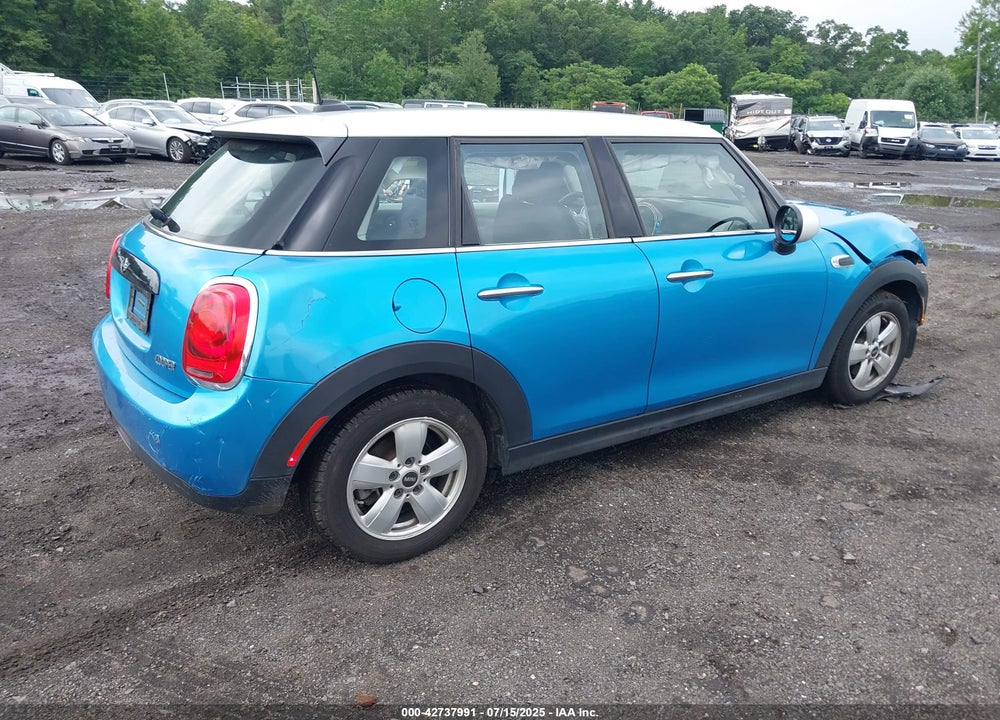 2016 MINI HARDTOP VIN: WMWXU1C52G2D10844