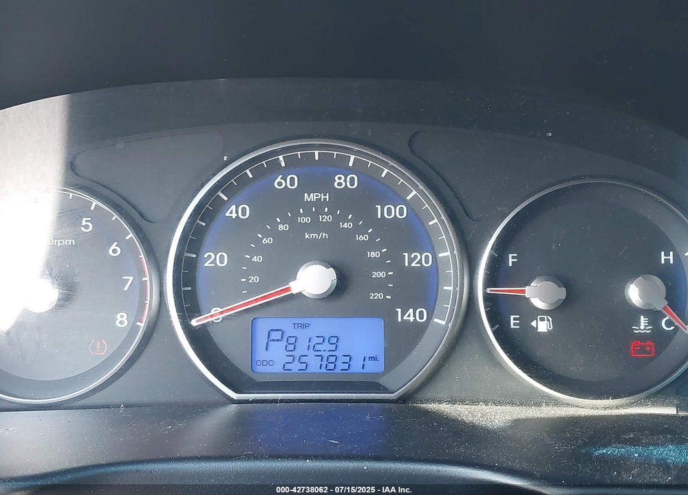 2012 HYUNDAI SANTA FE VIN: 5XYZGDAB3CG108959