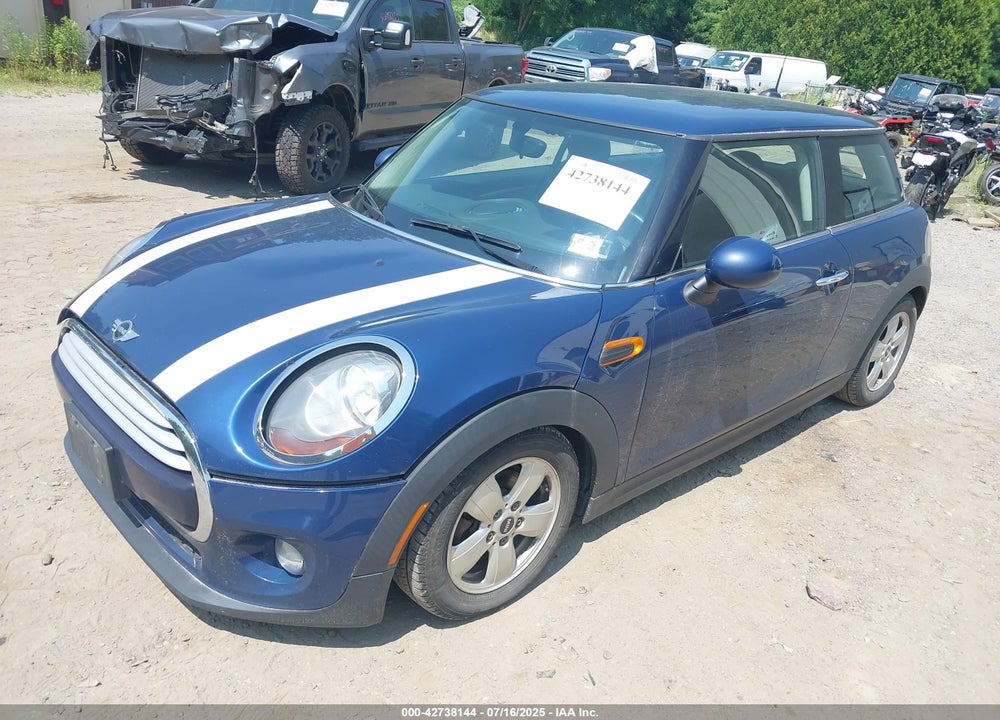 2014 MINI COOPER VIN: WMWXM5C50ET972174