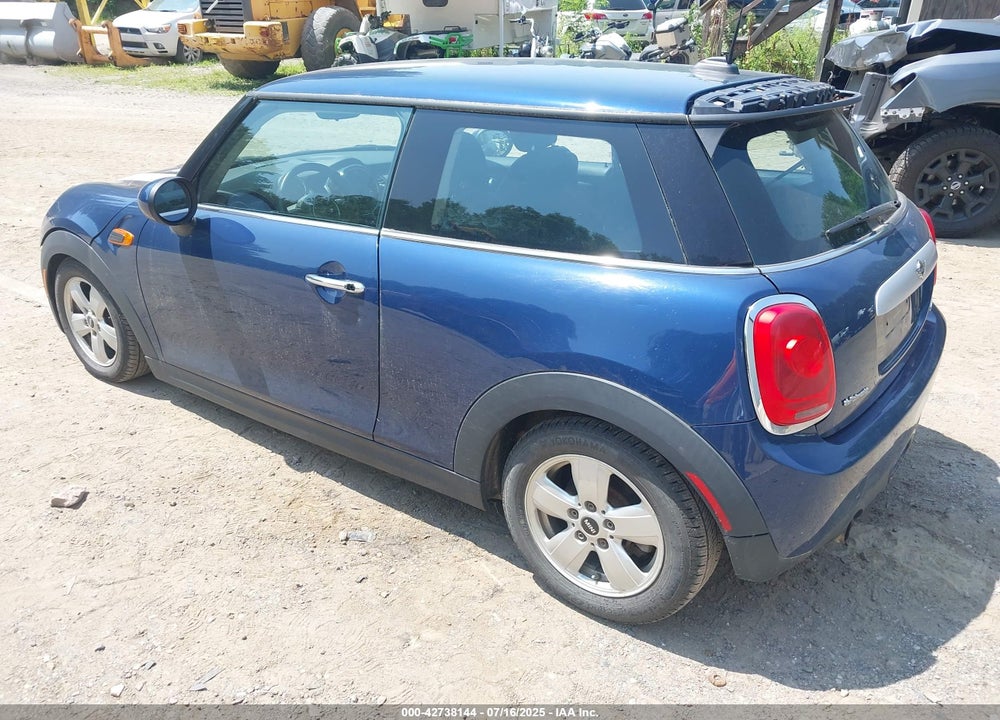 2014 MINI COOPER VIN: WMWXM5C50ET972174